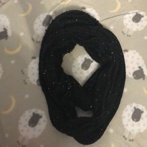 Infinity scarf
